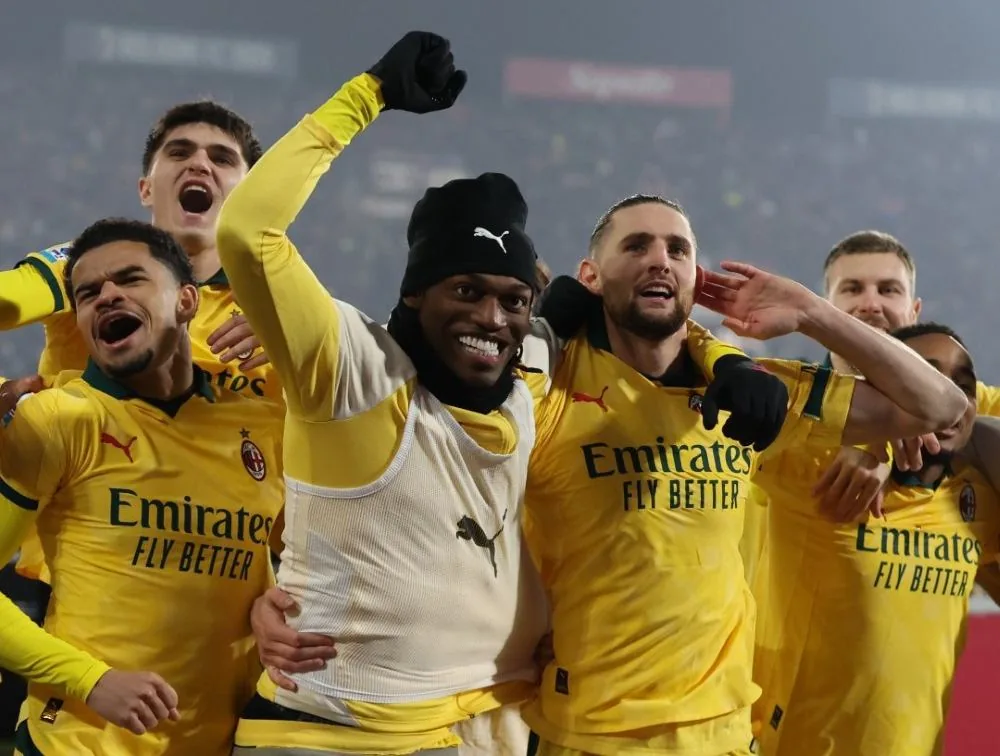 AC Milan Gilas Bologna 3-0, Tempel Ketat Inter Milan di Puncak Klasemen