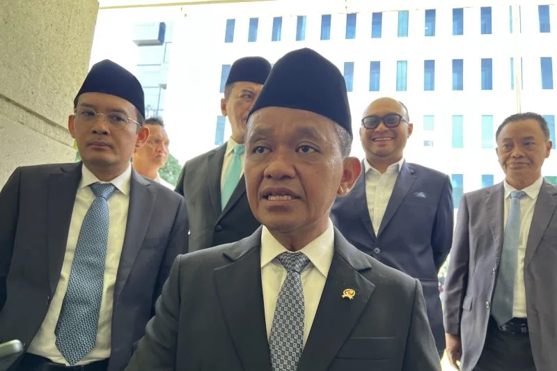 Jelang Idulfitri, Bahlil: Stok BBM hingga LPG Masih Aman