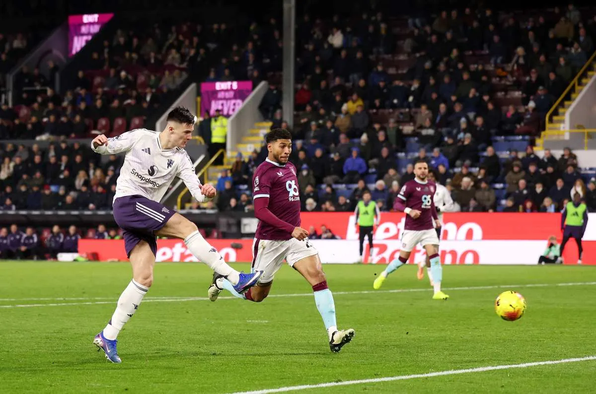 Laga Perdana Pelatih Darren Fletcher, MU Ditahan Burnley 2-2