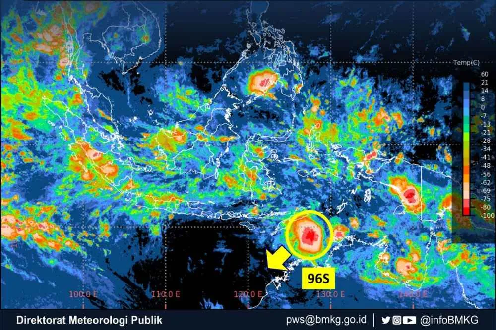 BMKG: Bibit Siklon 96S dan 91W Picu Potensi Cuaca Ekstrem hingga Jumat