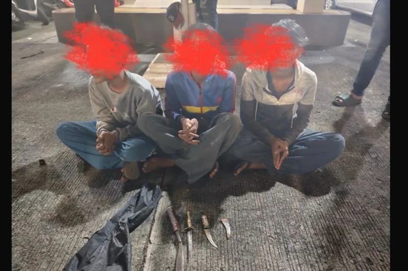 Pengamen Bacok Pengamen, 3 Remaja Ondel-ondel Ditangkap