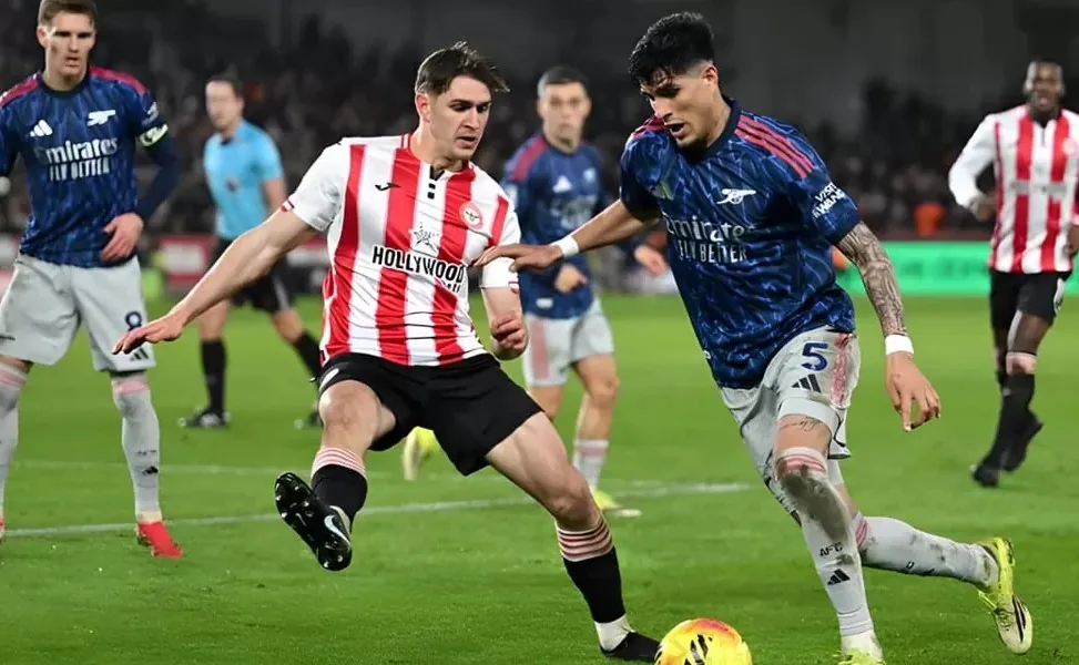 Arsenal Ditahan Brentford 1-1 di Liga Inggris, Jarak dengan Manchester City Menyusut