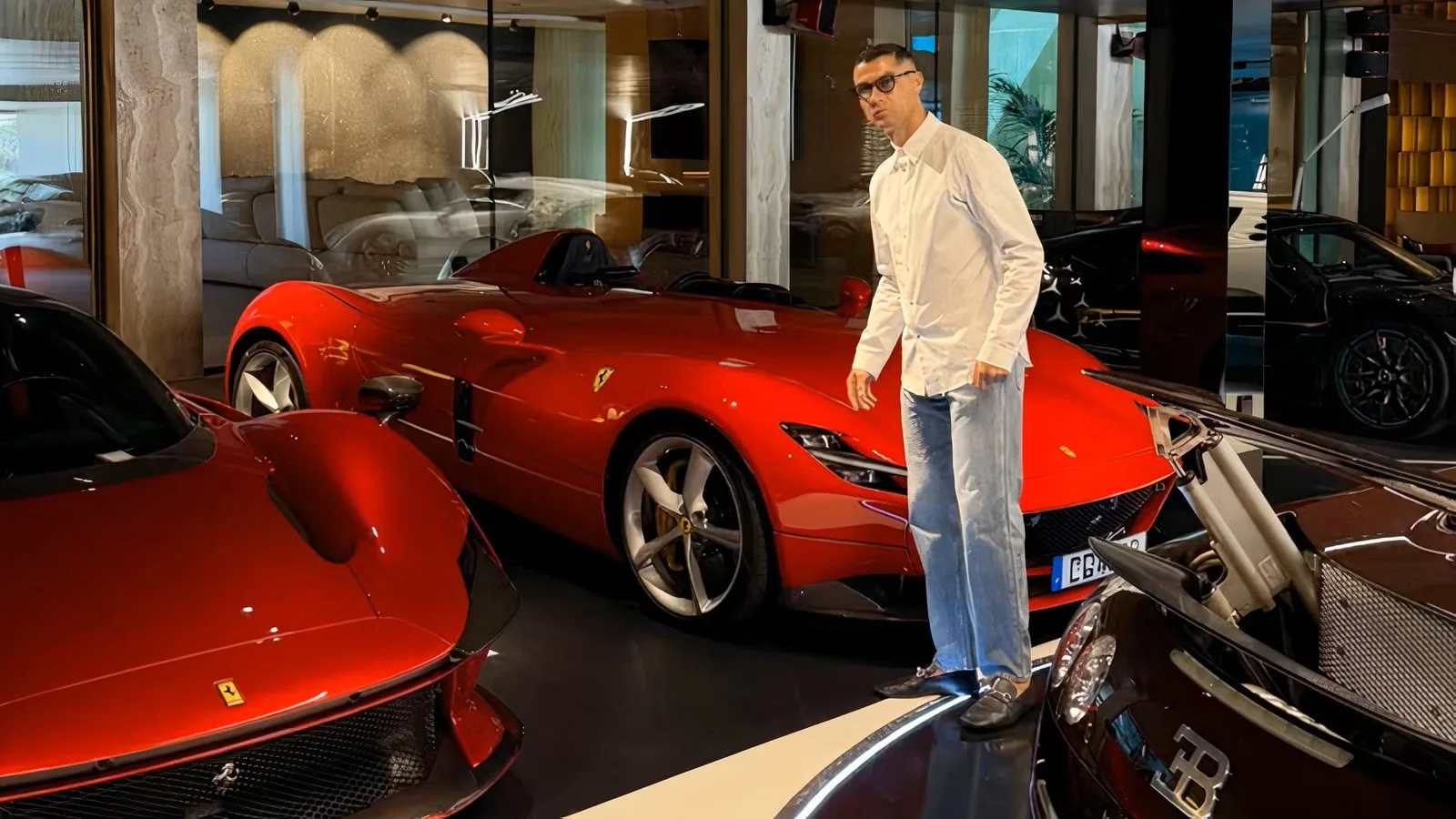 Supercar Blondie Perkirakan Koleksi Mobil Mewah Cristiano Ronaldo Capai Rp2,1 Triliun