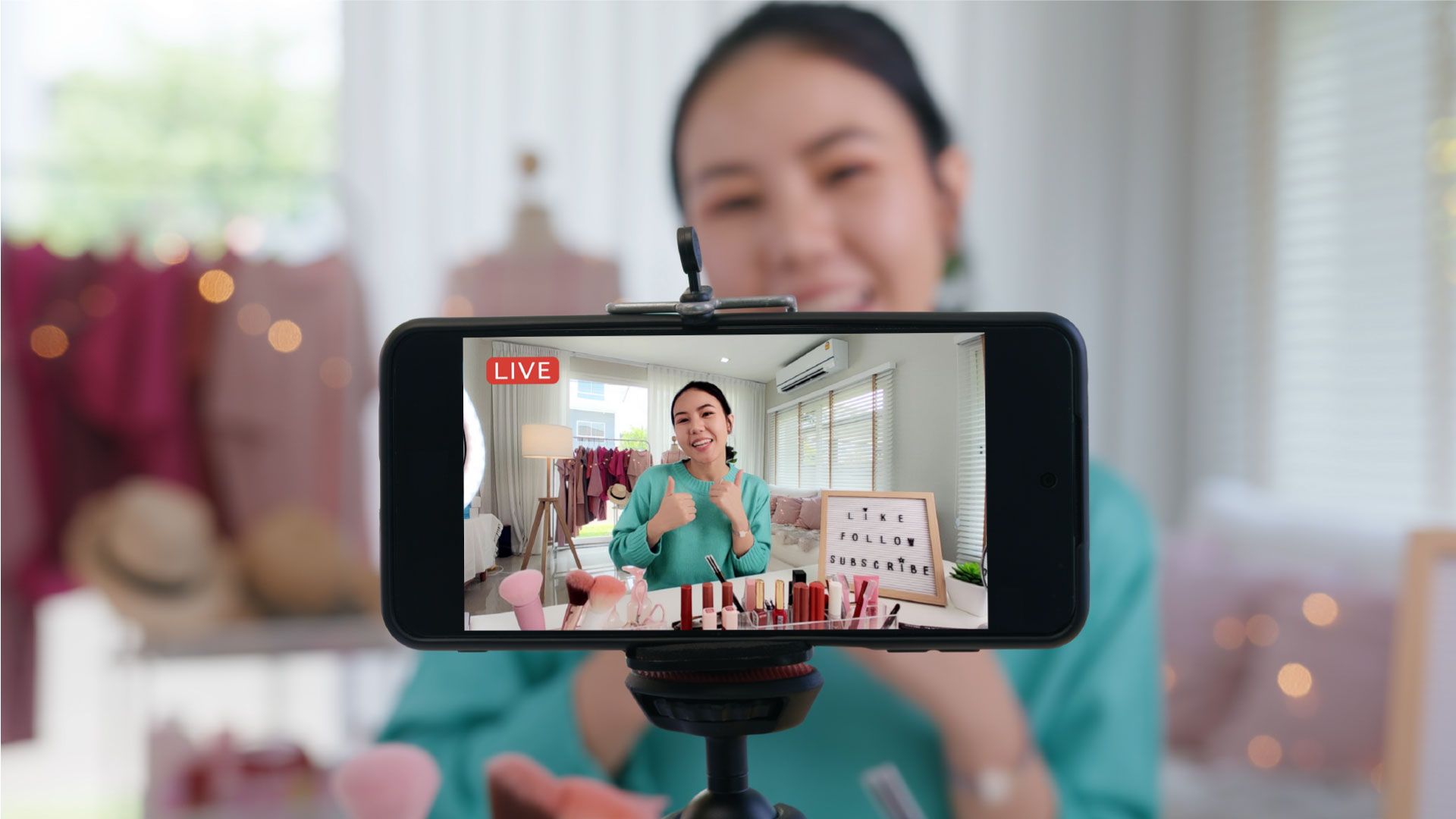 Thumbnail Purbaya Tunda Pajak PPh 22 Pedagang Online via Marketplace