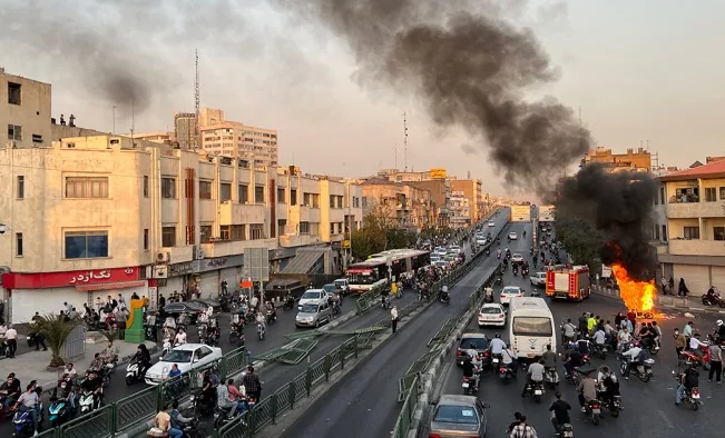 Ekonomi Sulit, Warga Iran Berdemo, 5 Orang Tewas