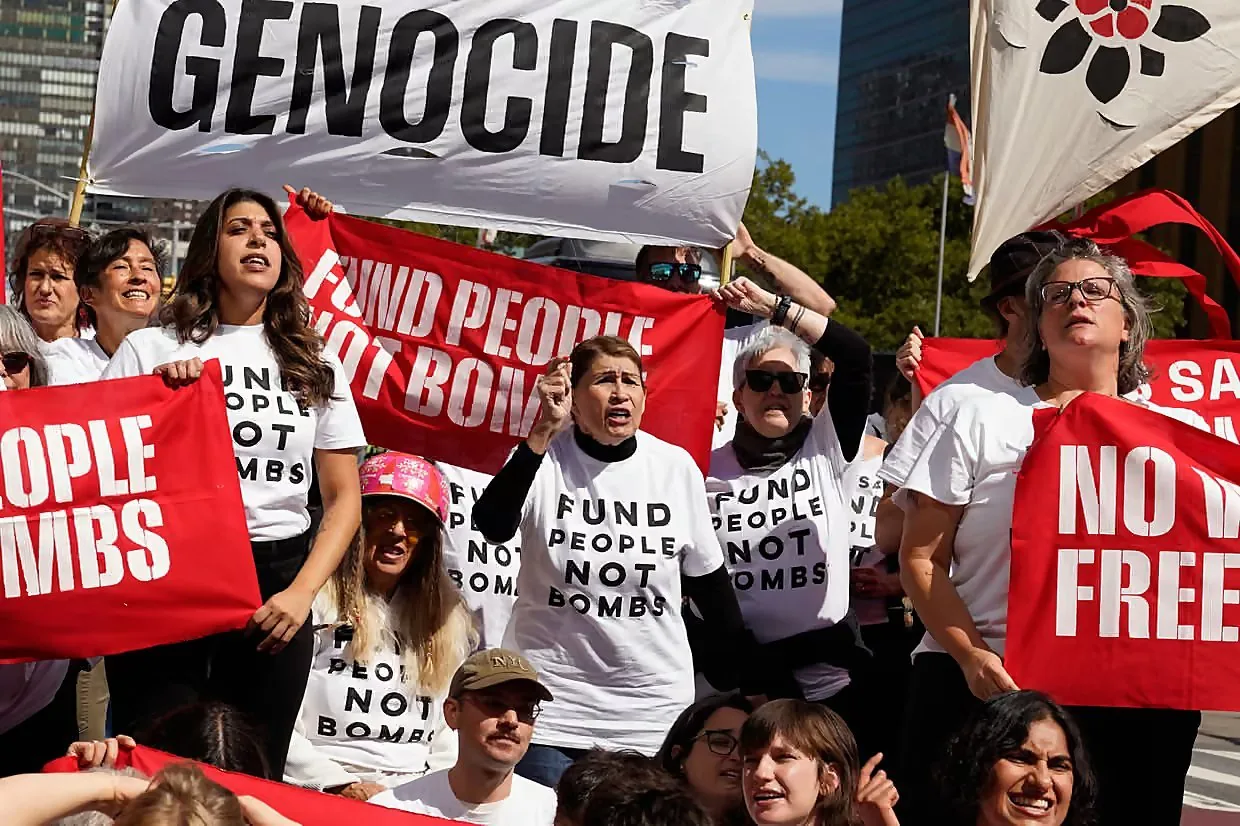 Thumbnail Demonstrasi New York Memanas, Lebih dari 100 Orang Ditangkap Saat Netanyahu ke PBB