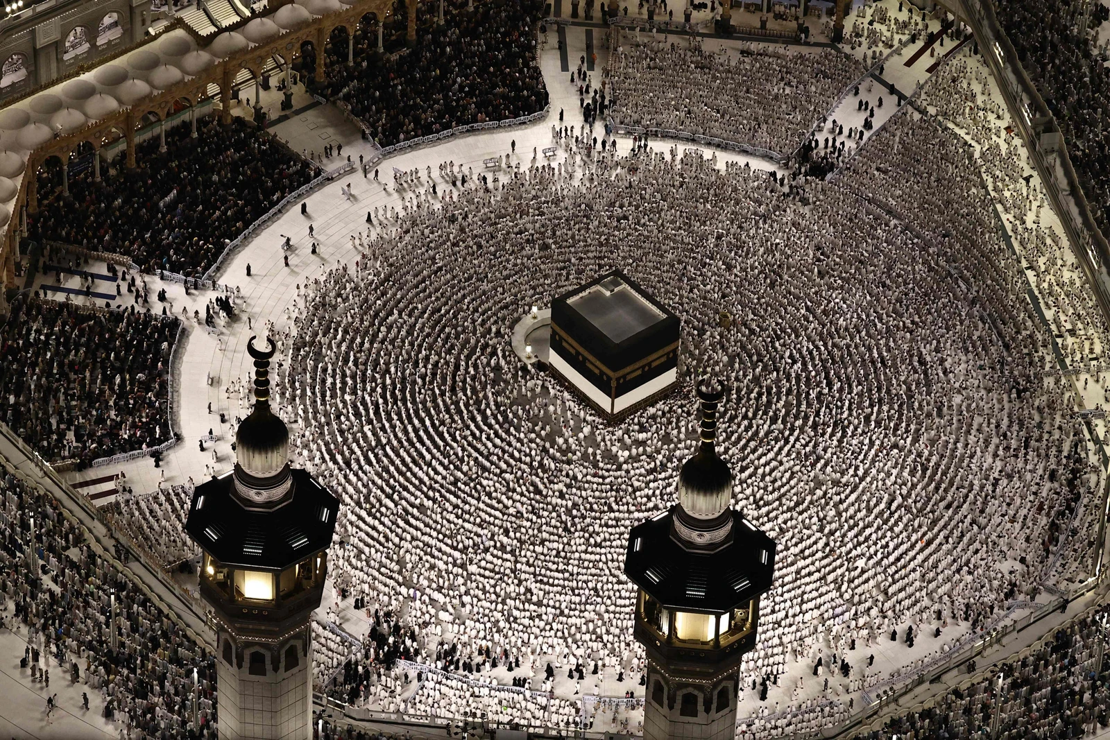 Thumbnail Drone Houthi Ditembak Jatuh Dekat Makkah, Saudi Sebut Keamanan Kota Suci sebagai “Garis Merah”