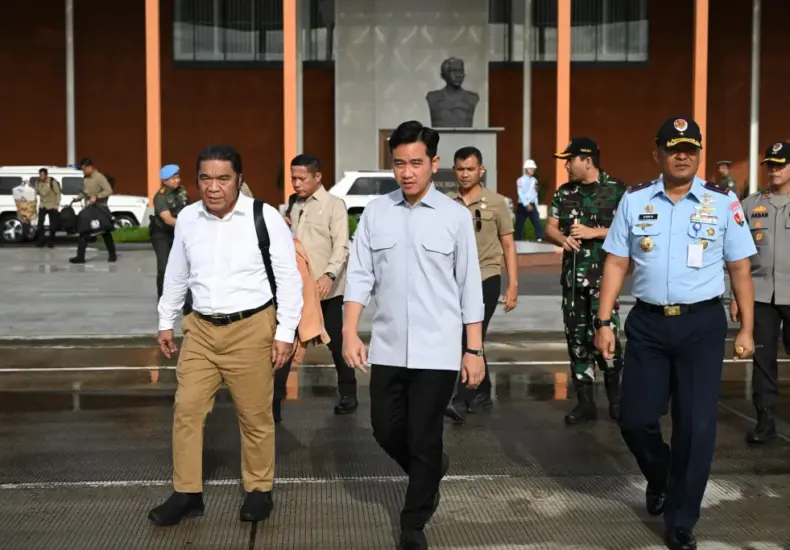 Thumbnail Wapres Gibran ke Tasikmalaya, Kunjungi Pesantren Cipasung dan Pasar Cikurubuk