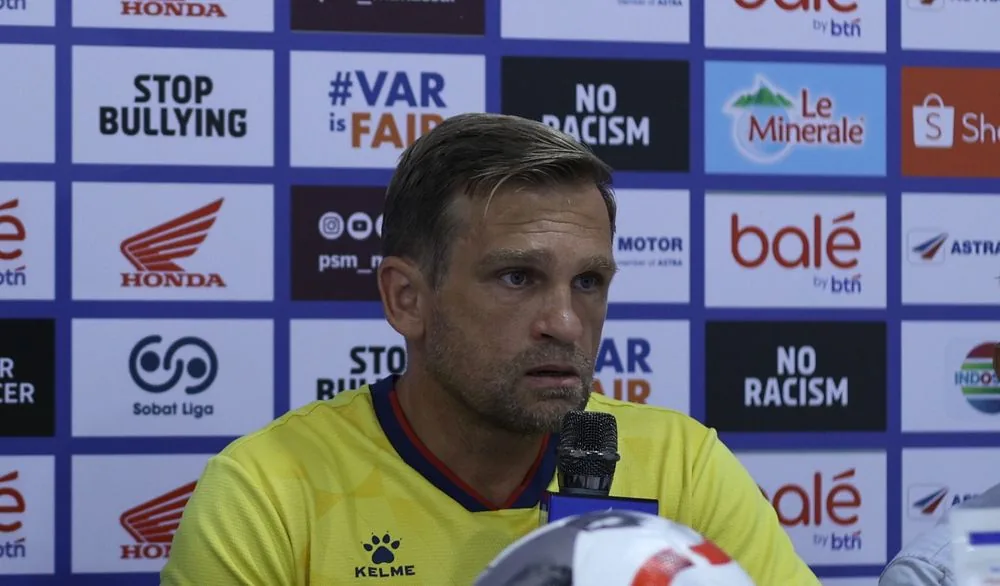 Persib Belum Mau Bahas Pesta Juara, Igot Tolic: Masih Ada 90 Menit!
