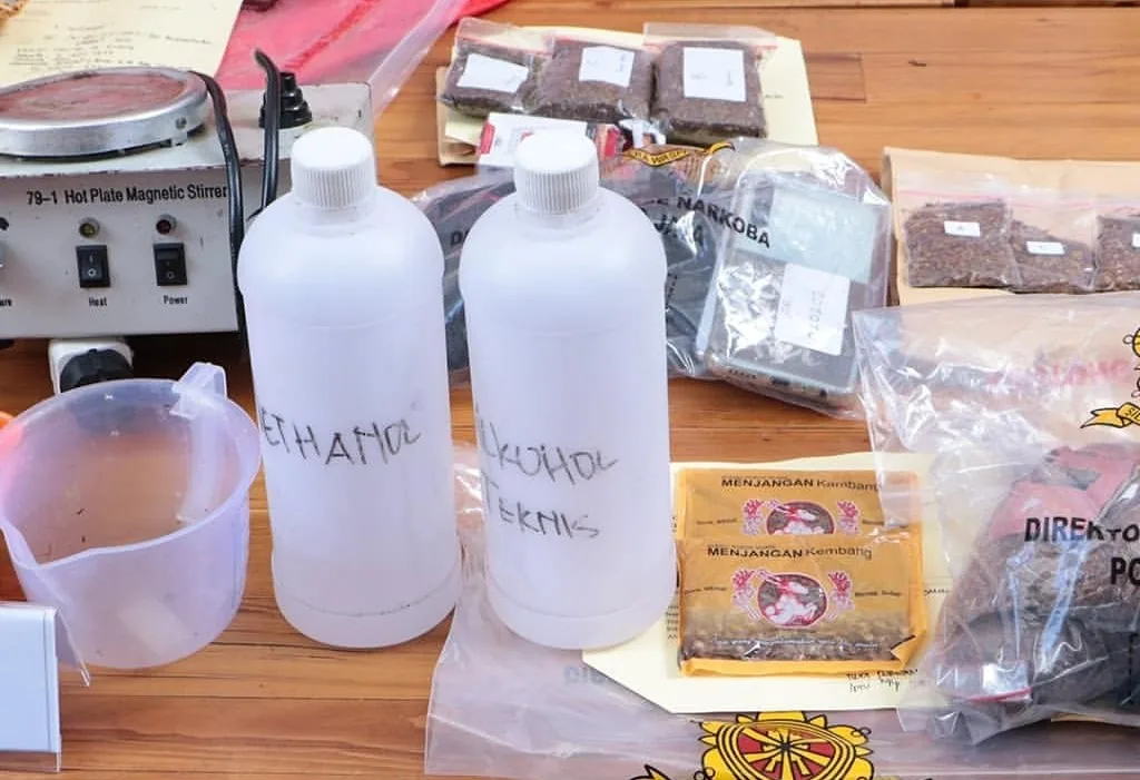 Polisi Bongkar Lab Narkoba Jenis Tembakau Sintetis di Gambir, Satu Orang Ditangkap