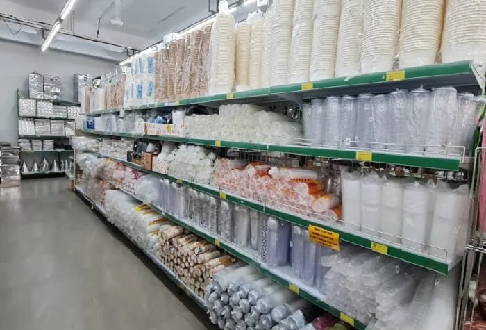 Harga Plastik Naik Tinggi Selama Ramadan dan Idulfitri, Imbas Perang AS-Israel versus Iran, Kok Bisa?