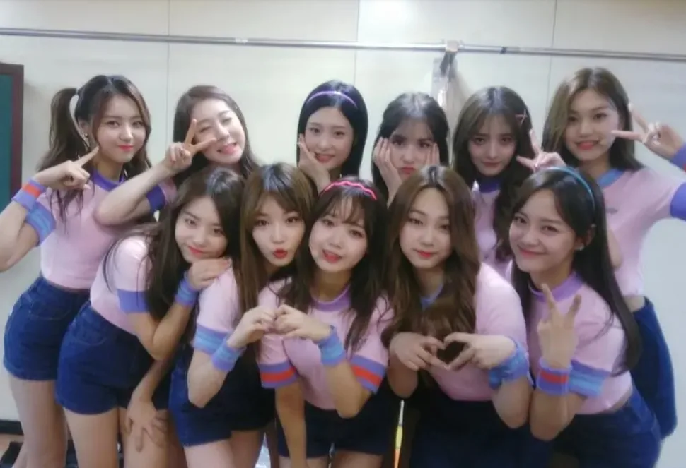 I.O.I Umumkan Nama Resmi Fan Club Jelang Comeback 10 Tahun