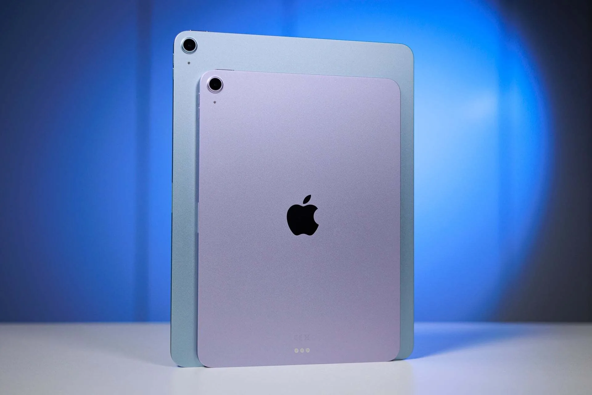 Thumbnail Apple iPad Air 2026 Dirilis: Pakai Chip M4, RAM 12GB, dan Wi-Fi 7, Harga Mulai US$600