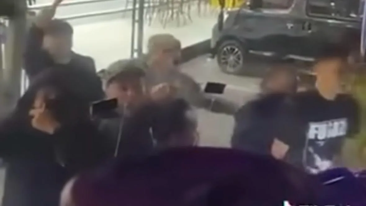 Thumbnail Salah Sangka! Video Viral Diduga Pelaku Penyerangan Terhadap Tim EPA Persib Ternyata Beda Kejadian