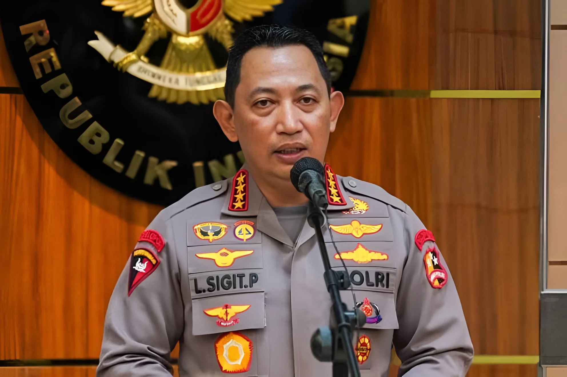 Thumbnail DPR Setujui Pemberhentian Listyo Sigit, Suyudi Ario Seto Jadi Kapolri Baru