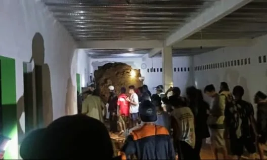 Longsor Timpa Ponpes di Bandung Barat, 1 Santri Wafat