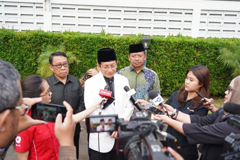 Menteri Agama Sesalkan Tayangan Trans7 Dinilai Hina Pesantren