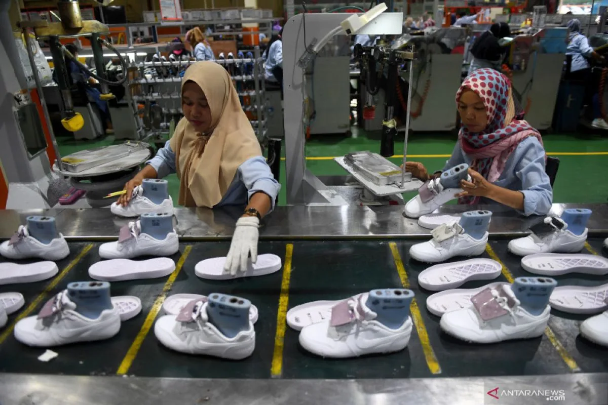 DPR: Regulasi Perizinan Industri Alas Kaki Indonesia Ribet