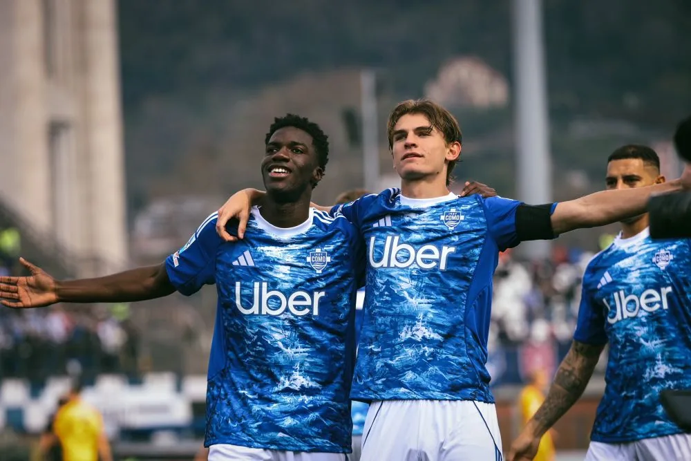 Thumbnail Heningkan Cipta untuk Michael Bambang Hartono, Como Menang 5-0 atas Pisa