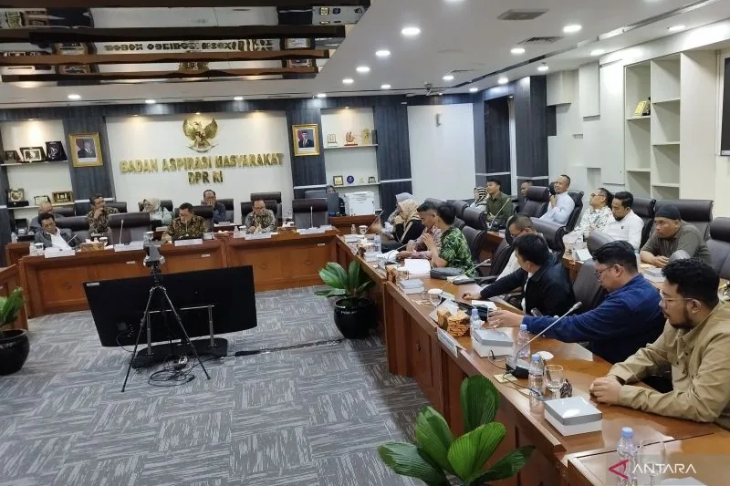 DPR: Belum Ada Bukti Thrifting Rusak Industri Pakaian Domestik