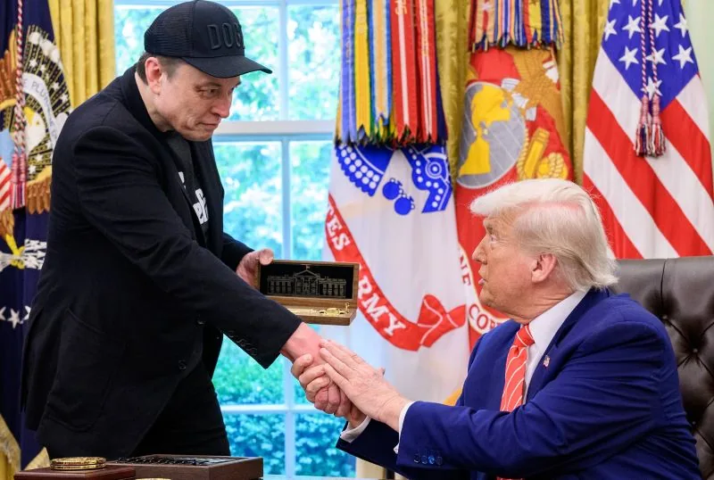 Thumbnail Elon Musk Kembali Pepet Donald Trump, Bos Tesla Kini Pimpin Studi Perang Masa Depan Pentagon