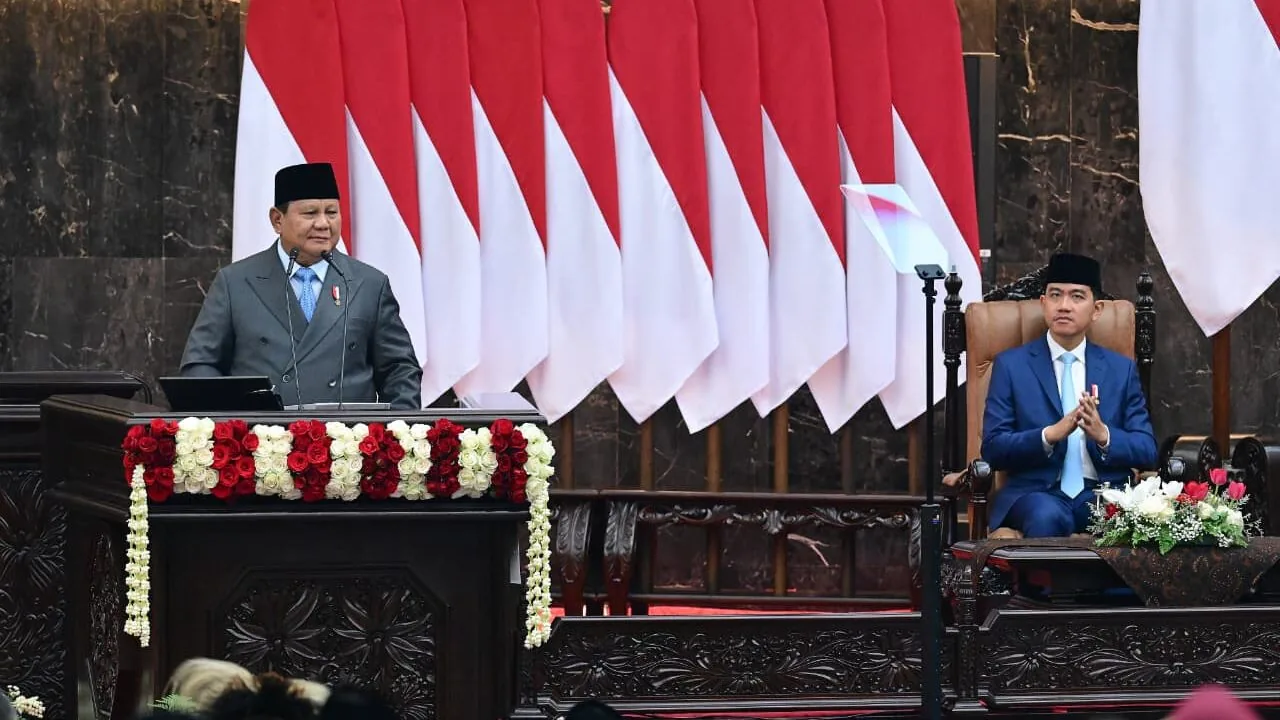 Kenapa MBG Harus Lanjut? Prabowo: Pembangunan Dimulai dari Gizi, Koruptor MBG Biadab!