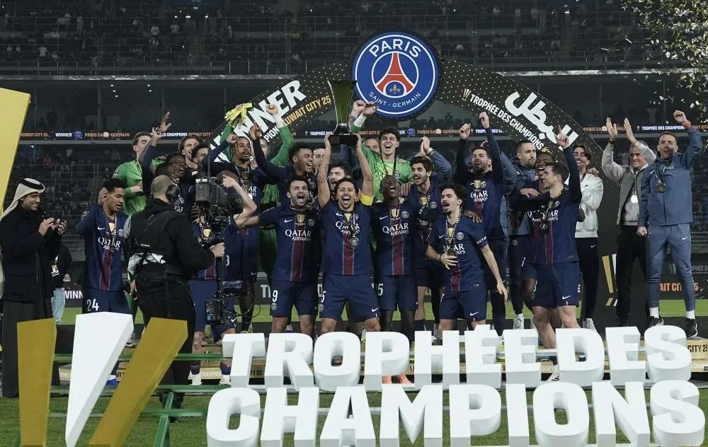 Thumbnail PSG Juara Piala Super Prancis, Kalahkan Marseille Lewat Adu Penalti