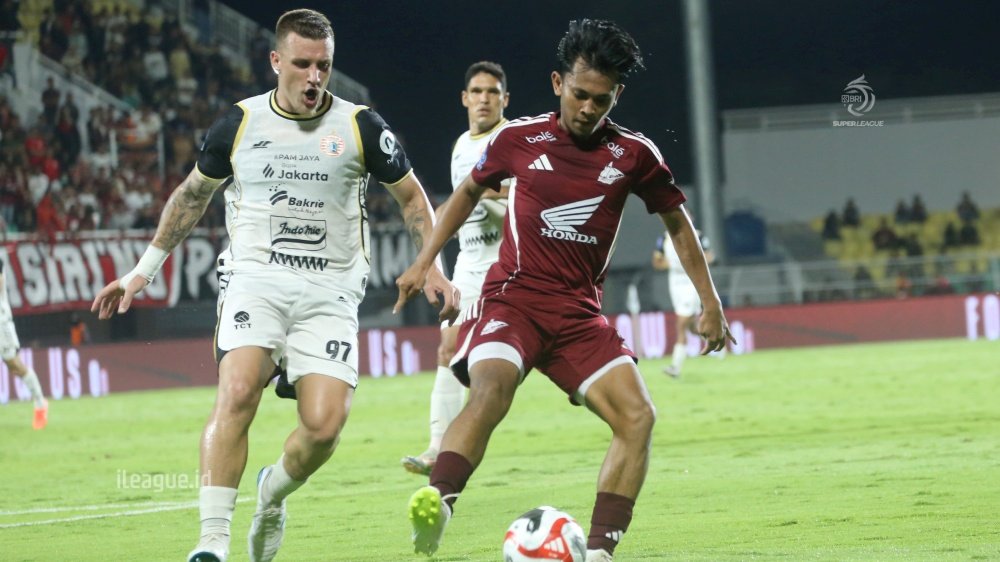 Super League Pekan VI: Persita &amp; Persib Menang dengan 10 Pemain, Persija Tumbang