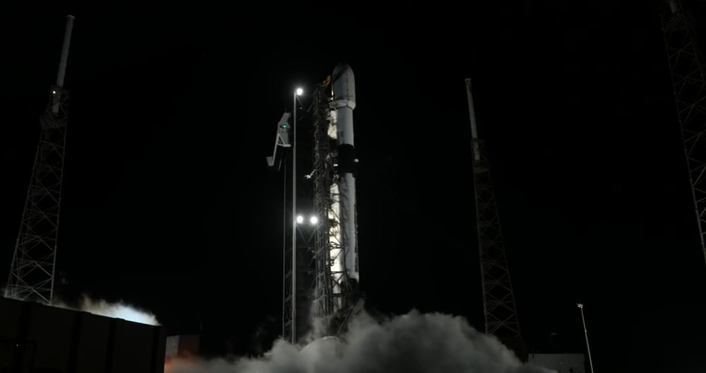 SpaceX Sukses Luncurkan Satelit Nusantara Lima untuk Telekomunikasi Indonesia