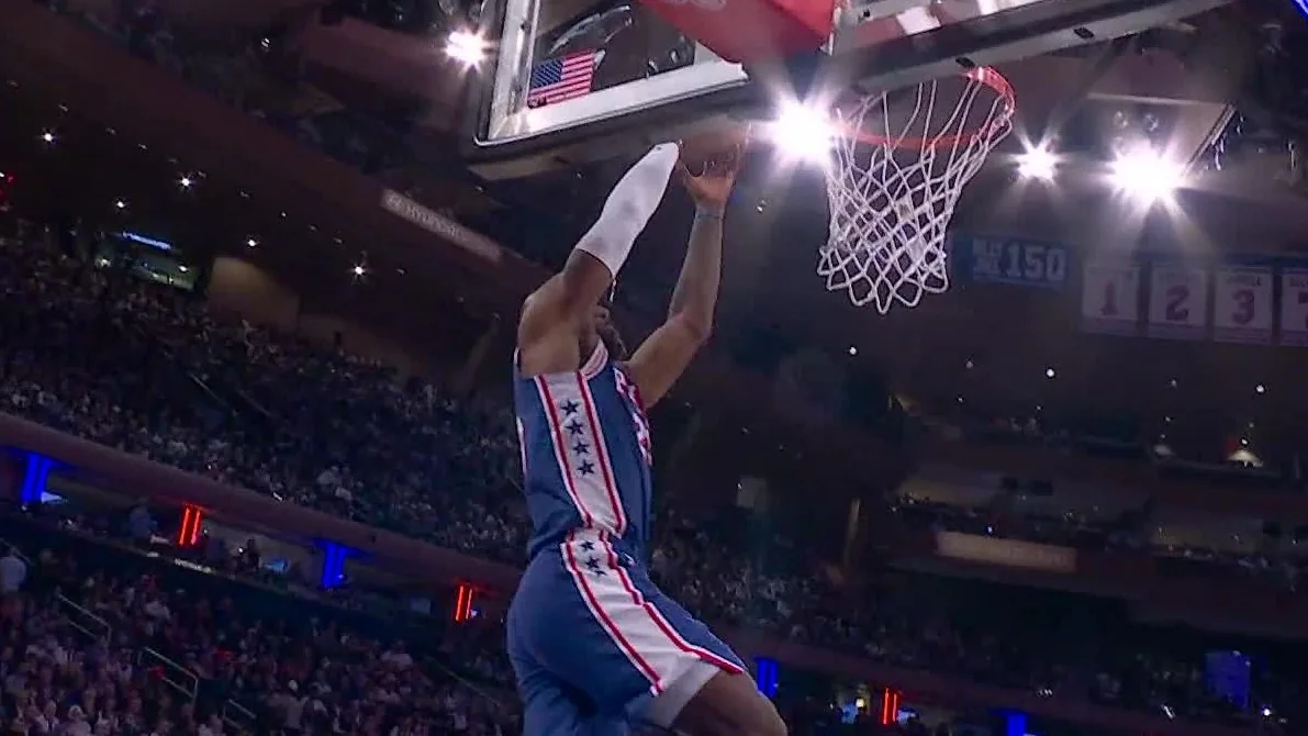Thumbnail Hasil NBA: Philadelphia 76ers Menang 106-100 atas Juara Bertahan New York Knicks, LeBron Cetak Rekor