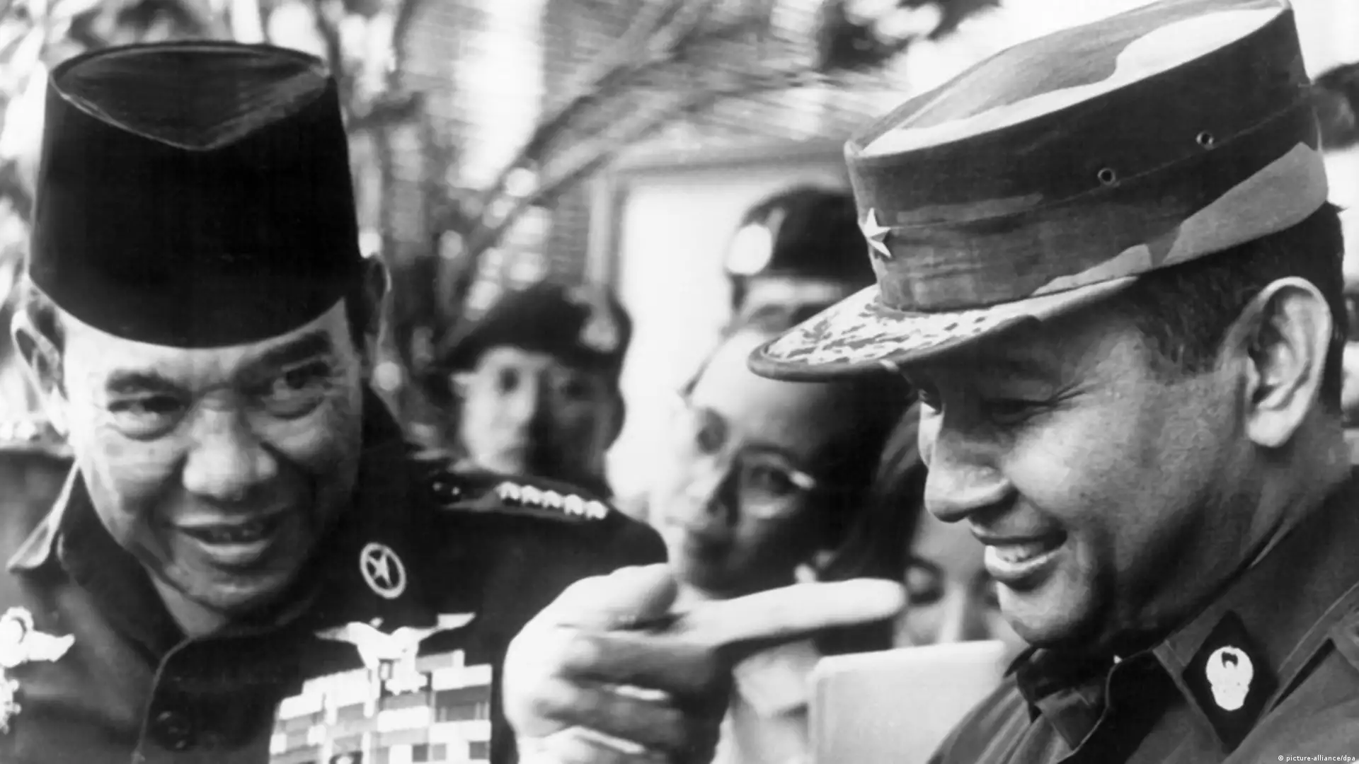 Thumbnail G30S 1965, Pembubaran PKI, dan Jalan Soeharto Ambil Alih Kekuasaan dari Soekarno
