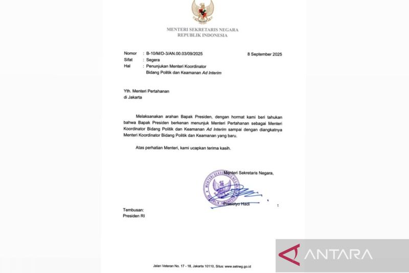 Surat Penugasan Sjafrie Sjamsoeddin sebagai Menko Polkam Ad Interim. Foto: ANTARA