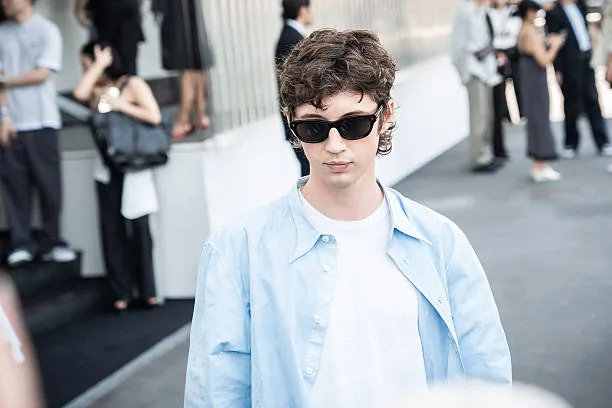 Troye Sivan Rilis Album Baru She's the Best, Angkat Cerita tentang Kerinduan