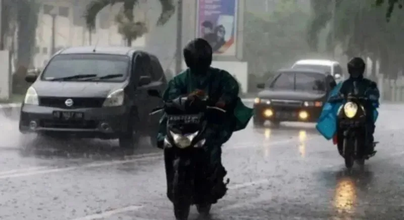 Waspada Hujan Lebat di Indonesia Bagian Barat Hari Ini